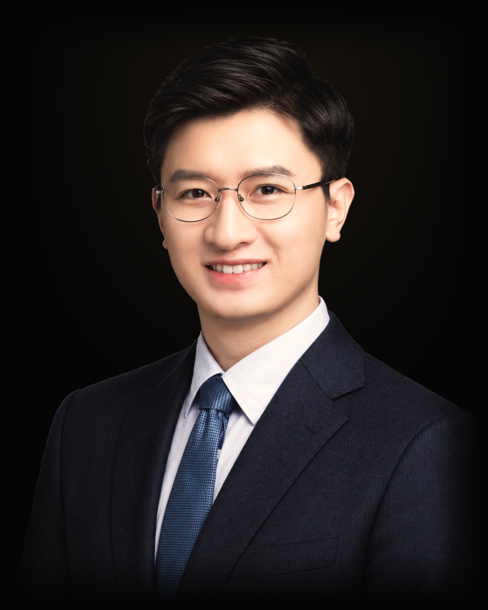 何钊，奇怪地球咨询社创始人